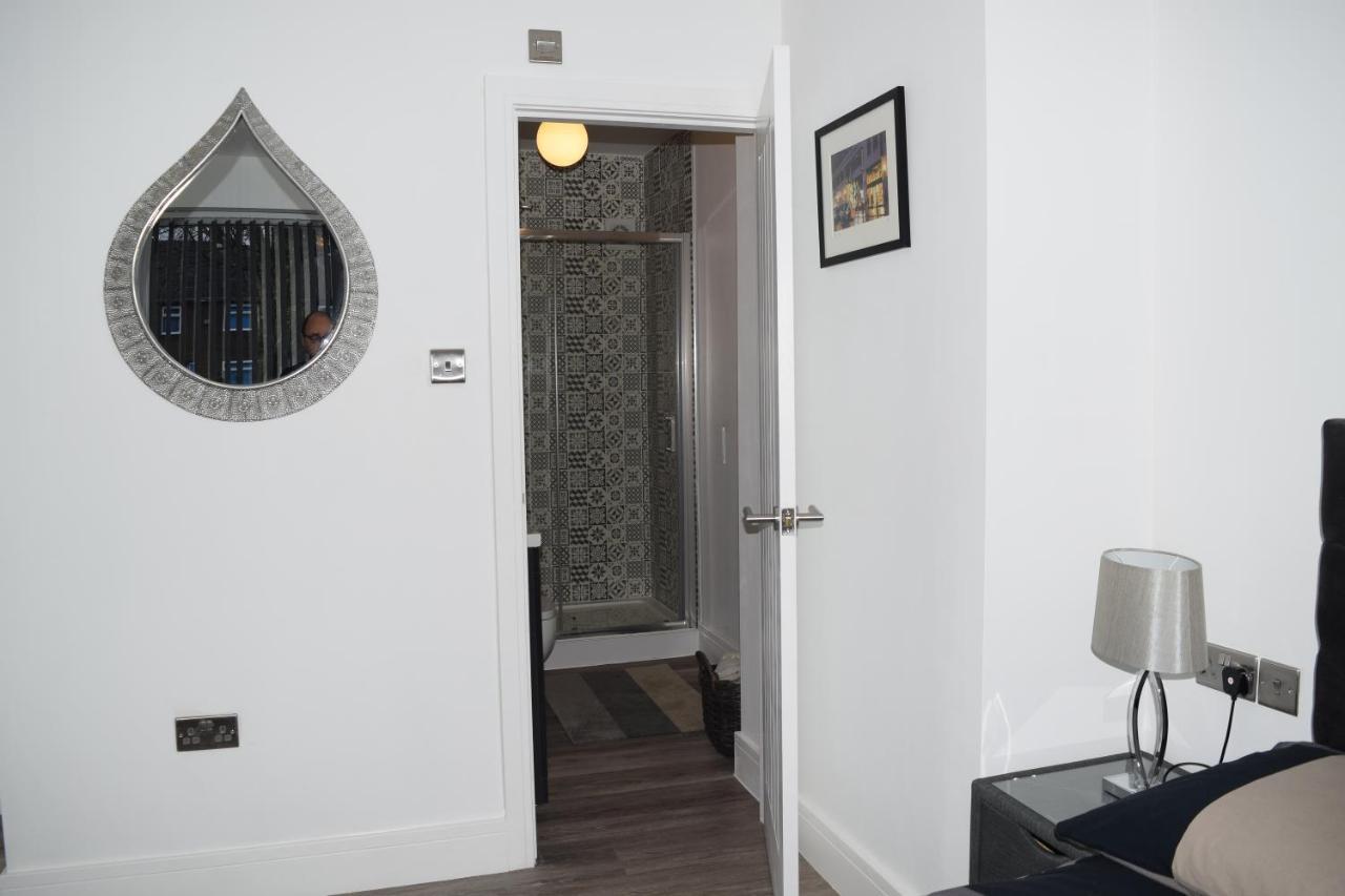 Airport Padzzz Apartment Wythenshawe Exterior photo